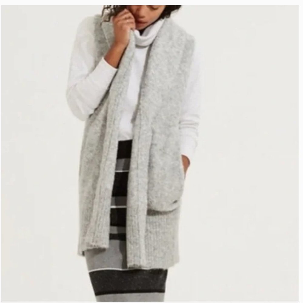 Lou & Grey long boucle cozy cardigan vest